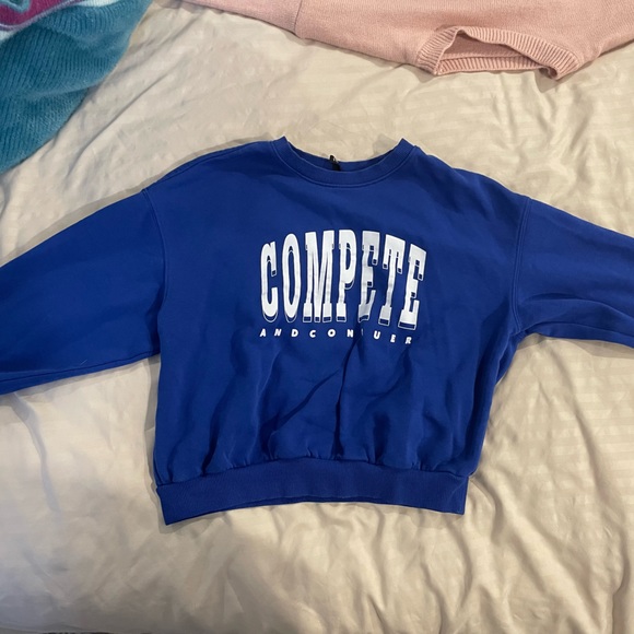 Deep blue sweatshirt - Picture 1 of 2